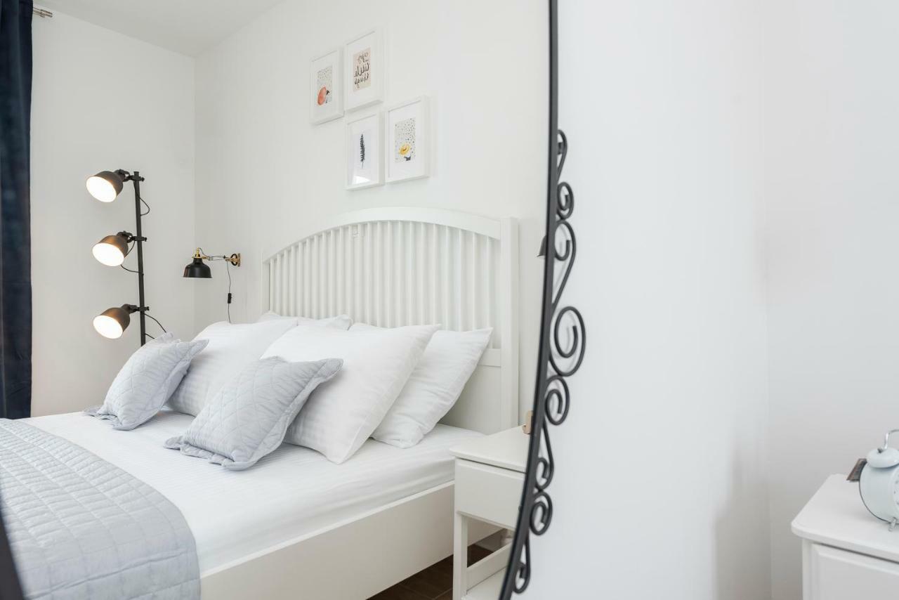 Seven Apartman Apartment Zadar Ngoại thất bức ảnh