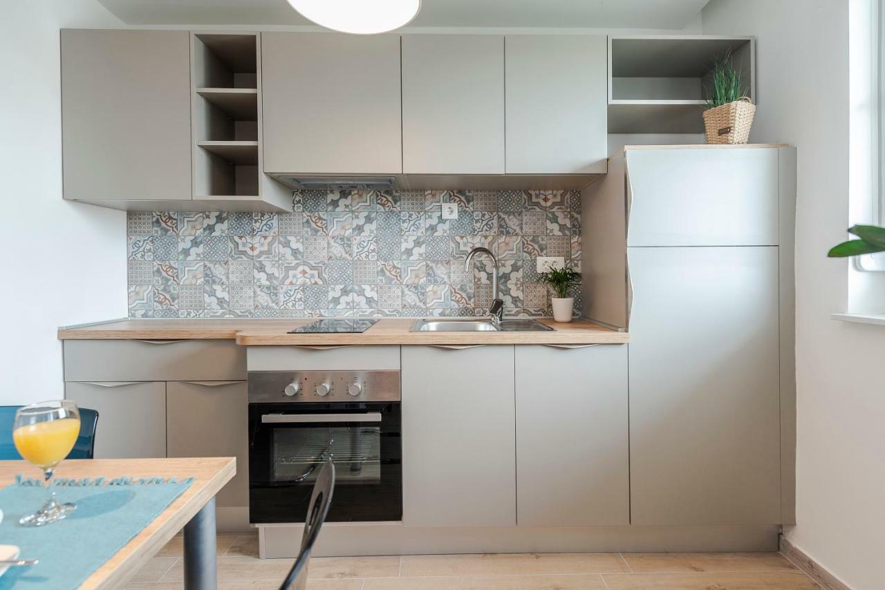 Seven Apartman Apartment Zadar Ngoại thất bức ảnh