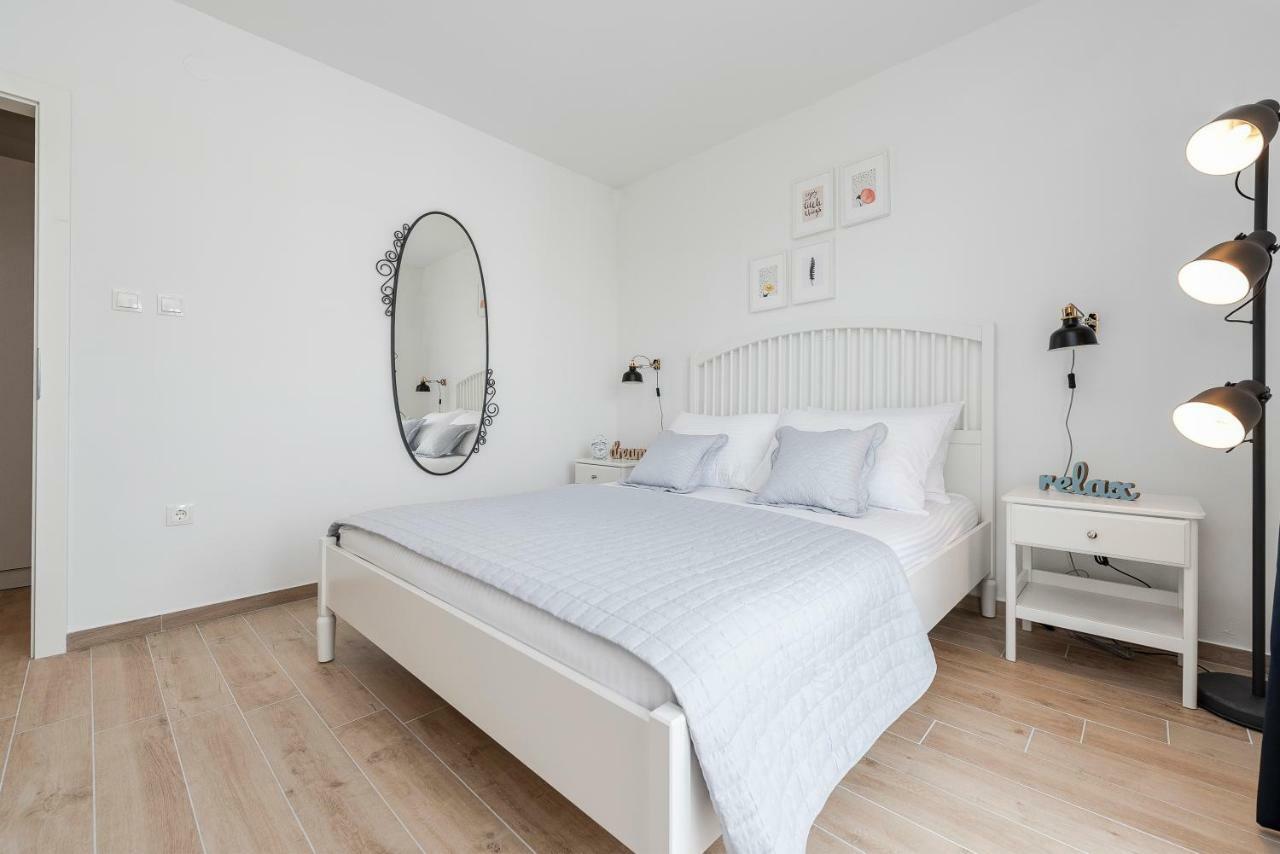 Seven Apartman Apartment Zadar Ngoại thất bức ảnh